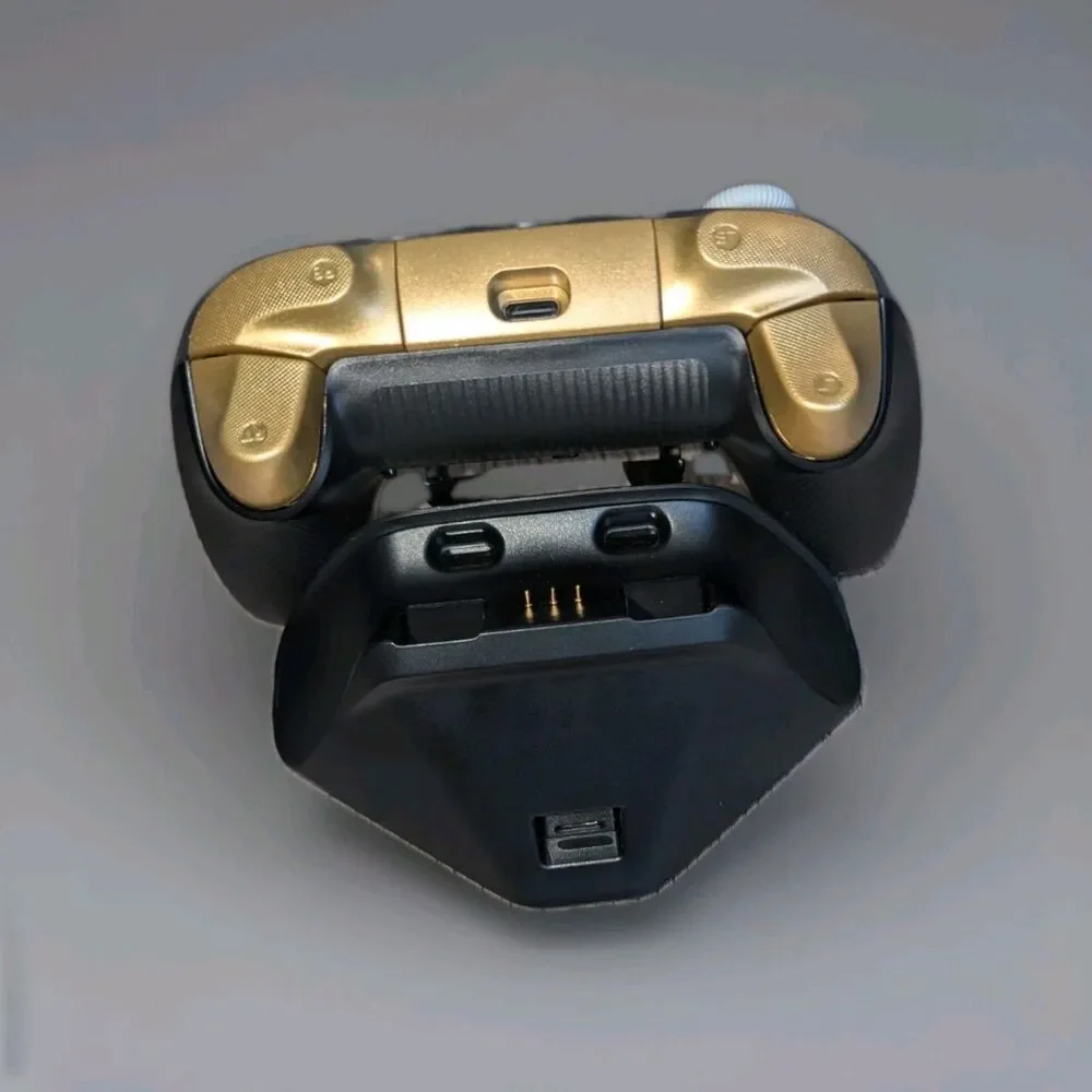 Aolion K20 RGB Wireless Gaming Controller Hall Effect Joystick Trigger Switch PC